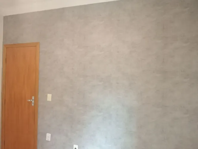 Faço envelopamento de móveis e aplicação de papel de parede 