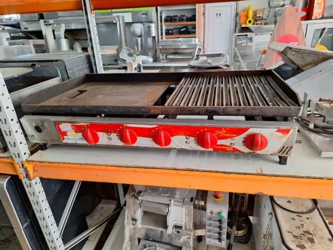 Char Broiler a Gás de 1 metro com Chapa conjugada Progás