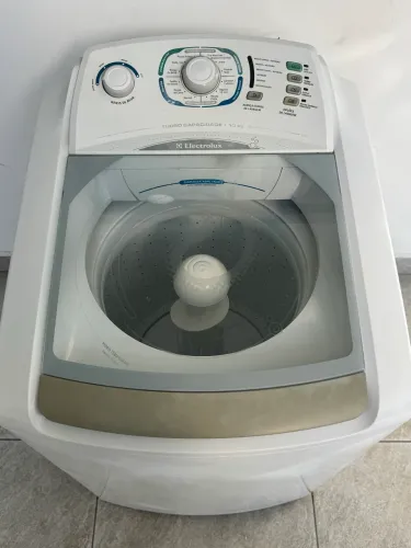 Máquina de lavar Electrolux 10kg