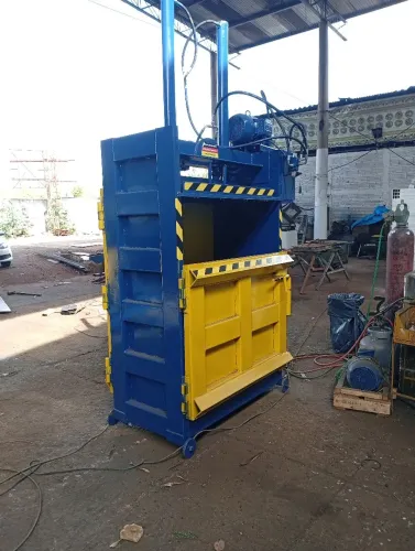 Prensa enfardadeira hidráulica fardos 450kg(19)9 87 38 83 70