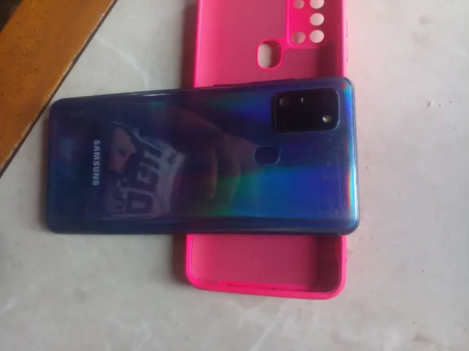 Um celular a21s