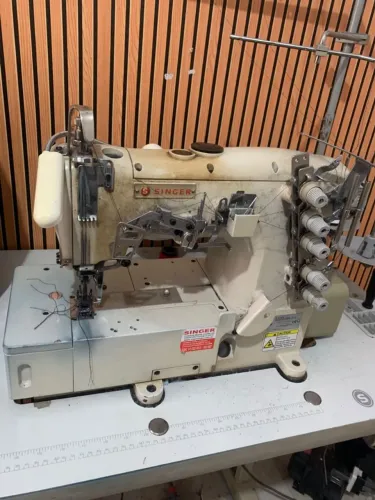 TORRO MÁQUINA DE COSTURA