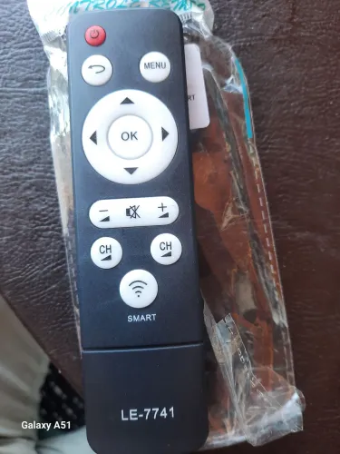 Controle remoto TV universal LE-7741