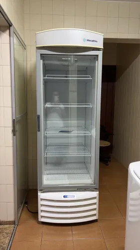Refrigerador MetalFrio VB50R