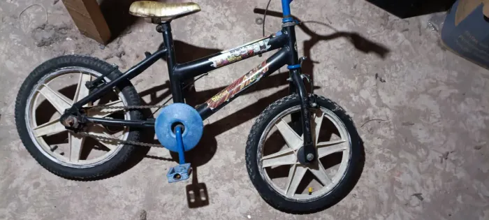 Bicicleta aro 16 menino