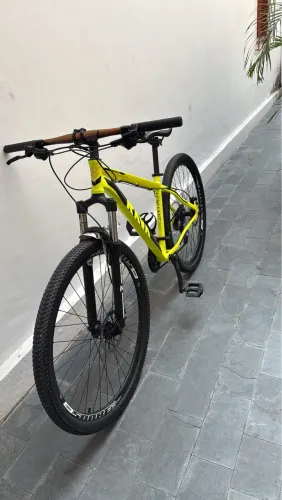 Vendo bicicleta Rava Aro 29 - Freio Hidráulico
