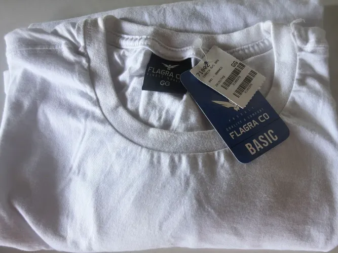 Vendo 3 camisetas GG branca básica
