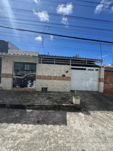 Casa à Venda em Mangabeira
