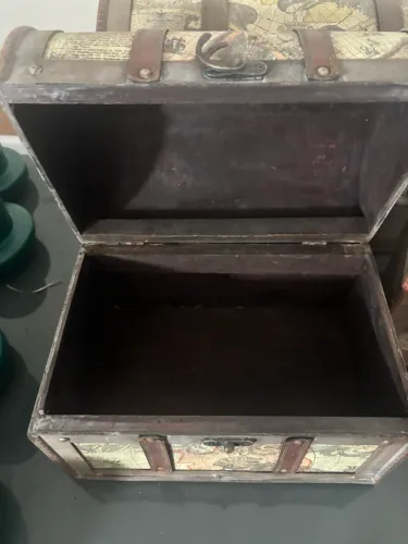 Vende-se jogo de baú vintage 