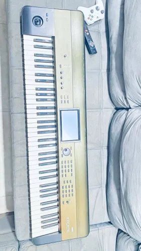 Vende-se Teclado Korg Krome 73