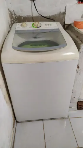 Vende máquina de lavar Consul 10kg, valor 600$.Obs Garantia 90 dias,tel *73!