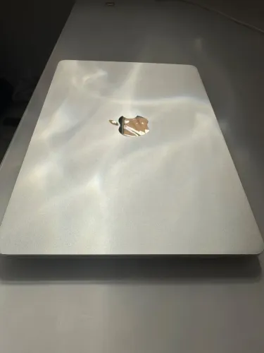 MacBook Pro M5 512GB 32GB de memoria
