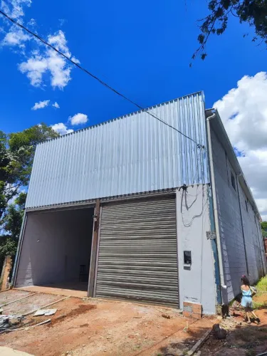 Alugo galpão 300mt a uma quadra do anel viário 