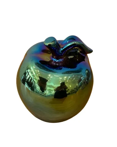 Escultura Decorativa Maçã Furta-Cor em Cerâmica 11cm