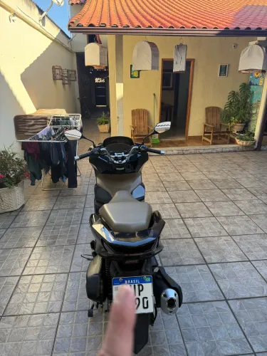 Honda pcx dlx 2025