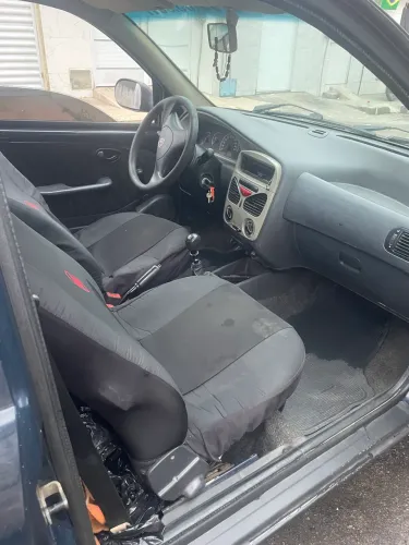 Fiat Strada 1.4 MPI Fire Flex 8V CS 2012