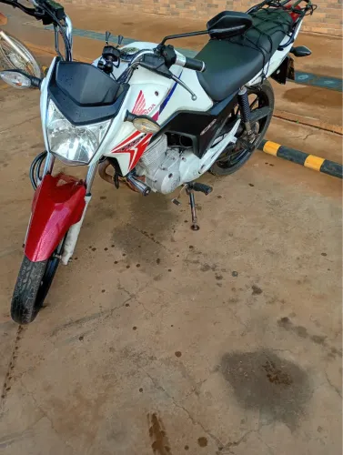 Titan 150Ex ano 2014/1015