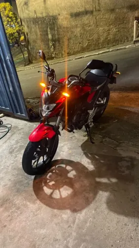 Vendo cb 300 twister f