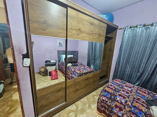Vendo guarda-roupa usado