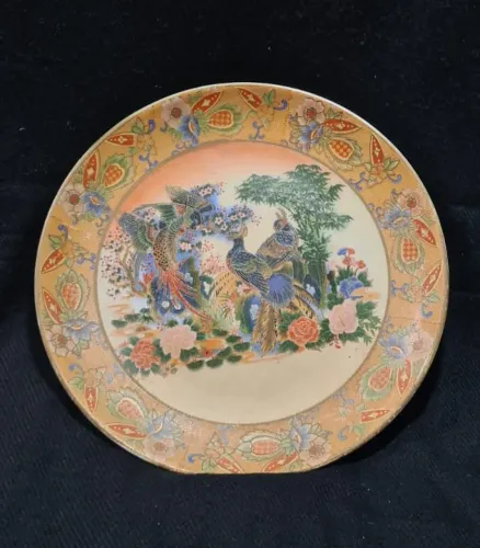 Prato decorativo oriental em Porcelana 