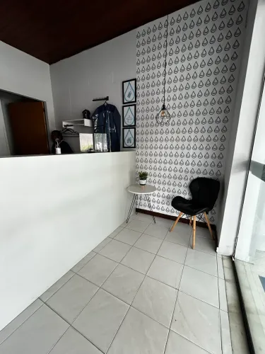Balcão de Recepção / Atendimento MDF Cinza claro - 2,25m (Excelente Estado)