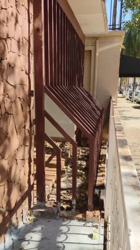 grade portão basculante