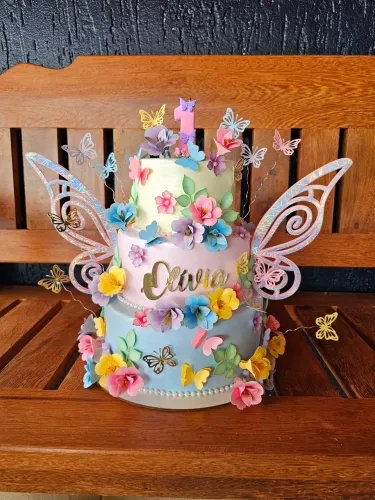 Maquete de bolo de aniversário personalizada
