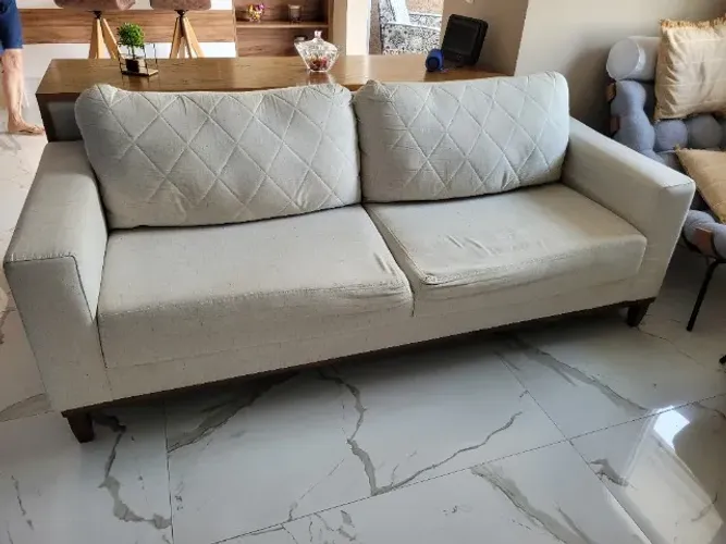 Sofá 3 lugares 2,10 x 0,80
