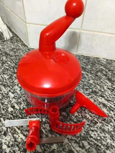 TRITURADOR TUPPERWARE + BRINDE 
