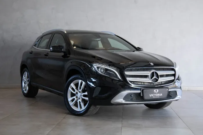 Mercedes-Benz GLA-200 GLA 200 Night 1.6. TB 16V Flex Aut. 2016