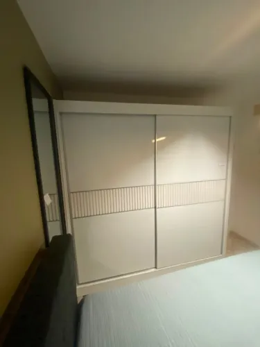 Guarda Roupas Marca Danúbio - 2 Portas de Correr - 4 divisões - Branco