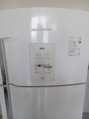 Geladeira duplex Ative Brastemp403 L branca funcionando perfeitamente gelando muito bem