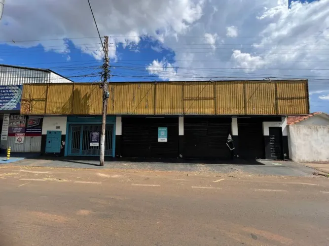 Ponto comercial disponível para locação, próximo a Av Presidente Vargas, Jardim Goiás, Rio