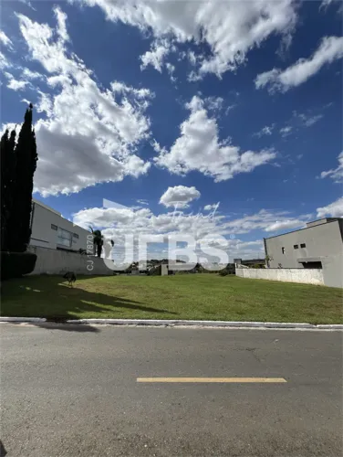 Lote a Venda no Condomínio do Lago