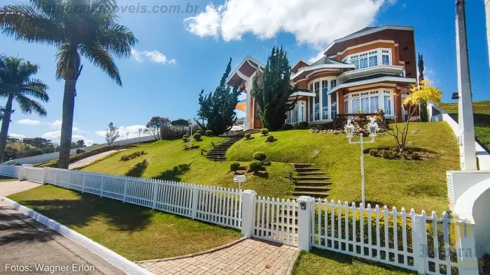 Sobrado Condomínio Quinta dos Lagos Paraibuna SP 4 suítes terreno 2000 m²