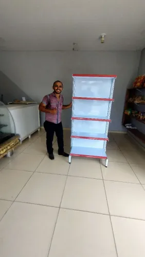 GÔNDOLAS DE PAREDE, CENTRO E PONTA DE GÔNDOLA S/A