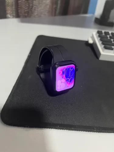 Apple Watch SE 2 + powerbank 