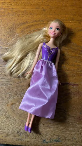 Boneca Rapunzel Disney