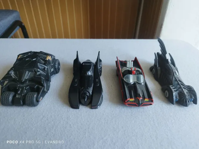 Miniaturas Batmóvel shell