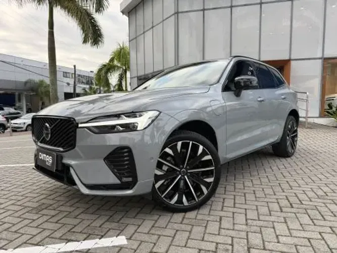 Volvo XC-60 T-8 Ultra Dark 2.0 AWD (híbrido) 2026