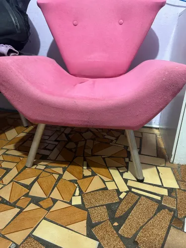 Duas Poltronas Rosas