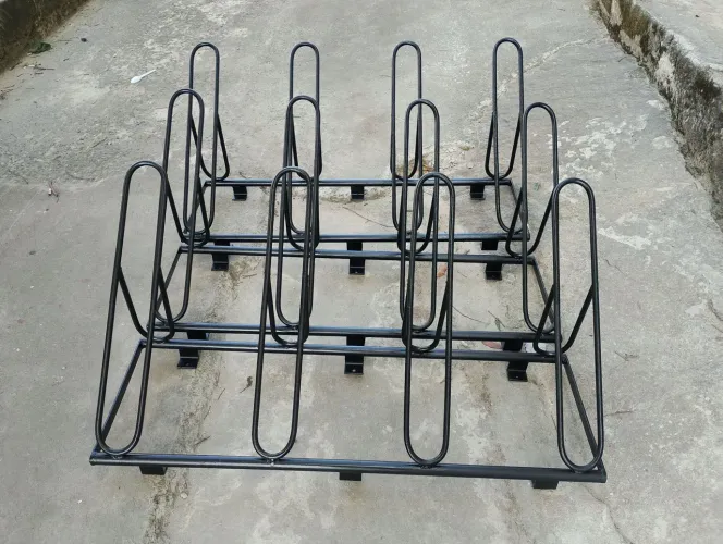 Bicicletários novinho medida dele 1.12 comprimento 30 largura 50 altura