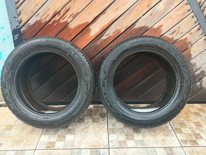 2 Pneus usados 225.50 15