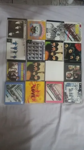 Lote cds Beatles 16 peças.