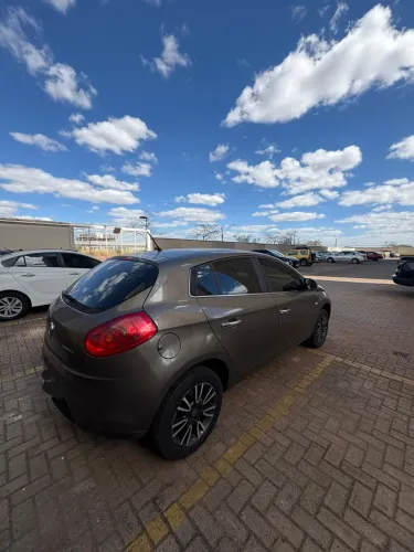 Fiat Bravo Essence 1.8 Flex 16V 5P 2014