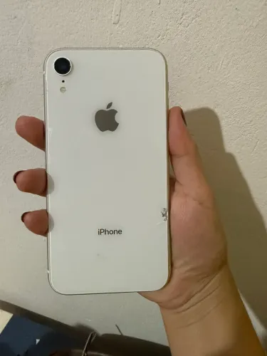 iPhone XR BRANCO 