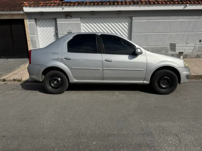 Renault Logan Expres./exp. UP Hi-flex 1.0 16V 4P 2011