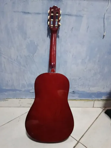Violão maju pequeno