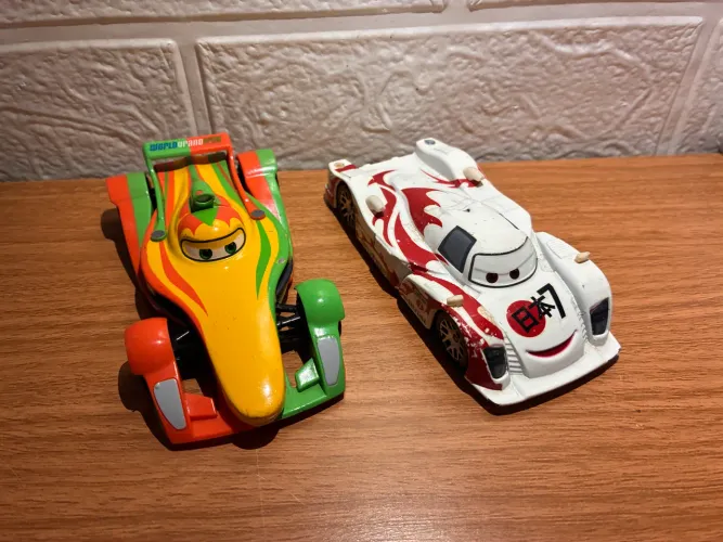 Carros Disney - Rip & Shu - Filme Cars 2 Pixar (Disney store)