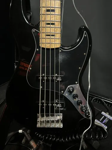 Bass série especial tagima modificado, wilkson e pré ativo da sire + afinador e bag